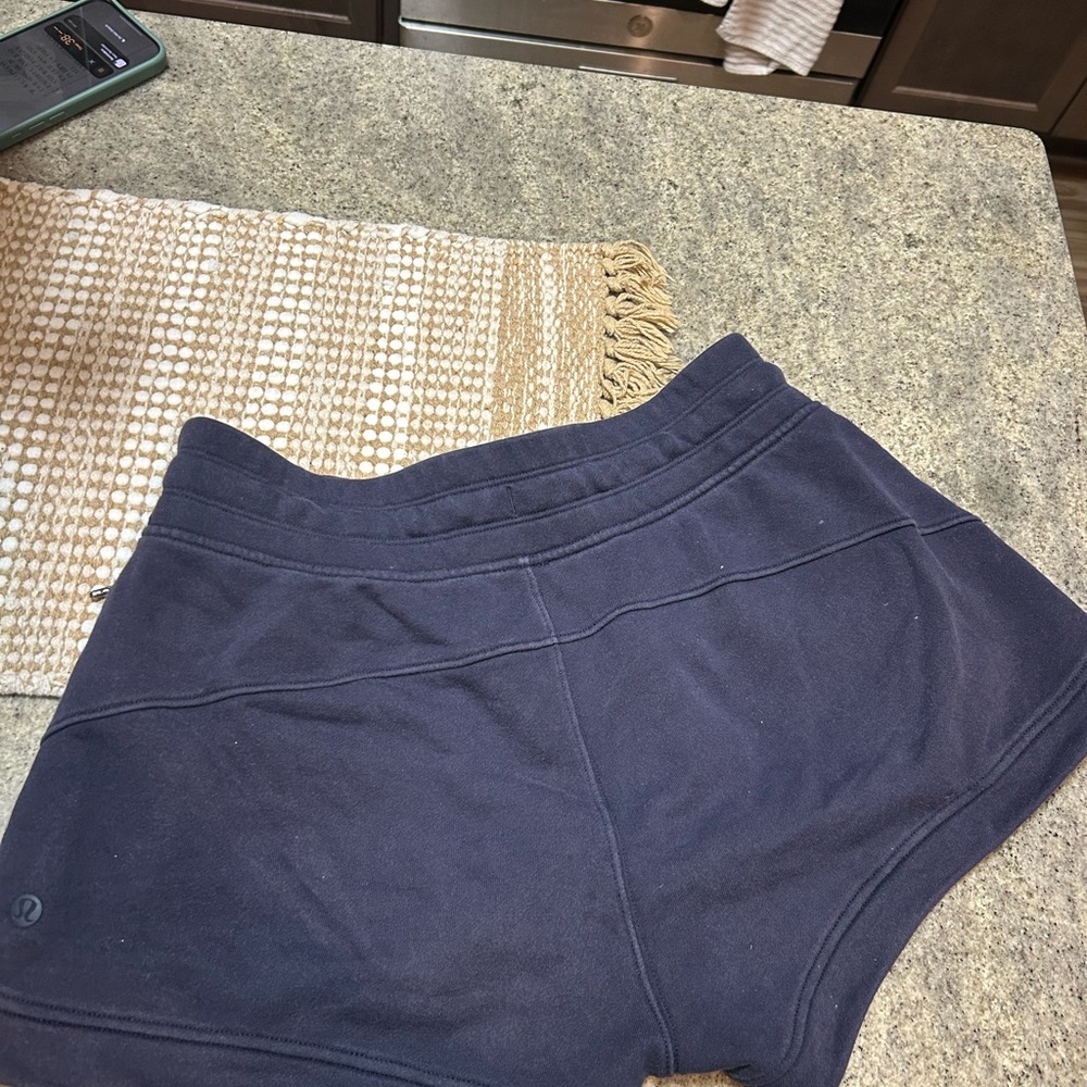 Lululemon Athletica Blue Athletic Shorts with Elastic Waistband - Picture 2 of 4